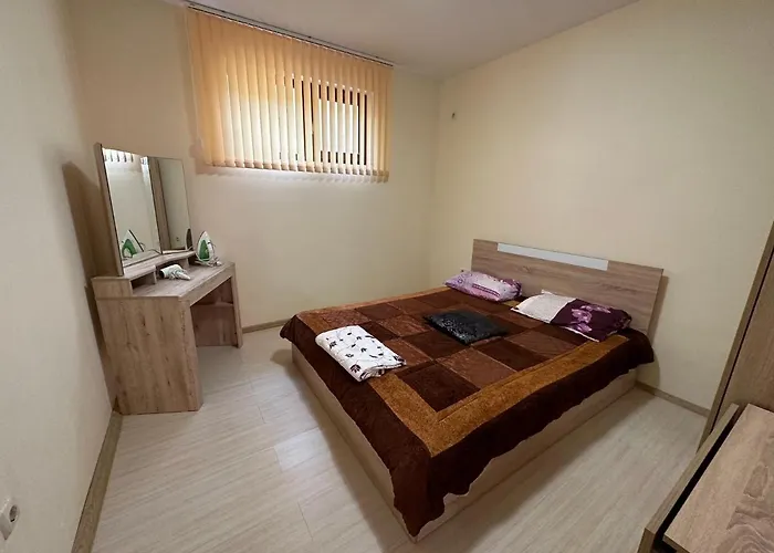 In Complex Albena Hills *