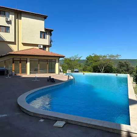 In Complex Albena Hills Rogachevo